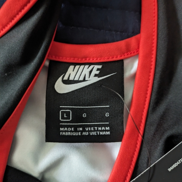 Nike Women Tropical Parrot Hyper Femme Cropped Tank Top Black Red 0224 - Picture 14 of 16